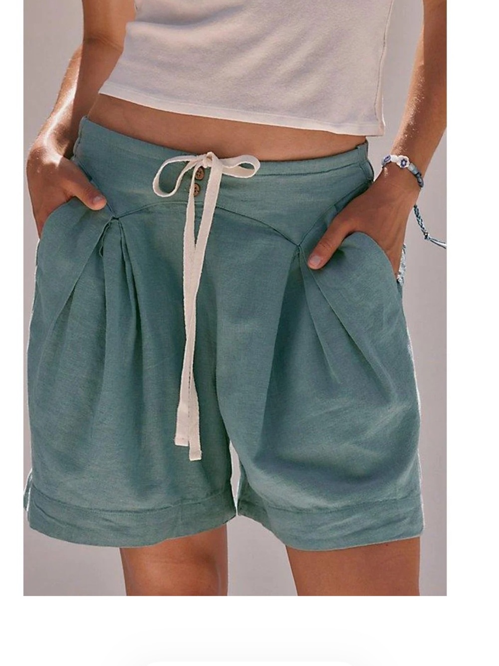 Women's Blue Drawstring Pleated Linen Shorts